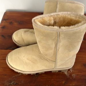 UGG Classic boots pristine condition